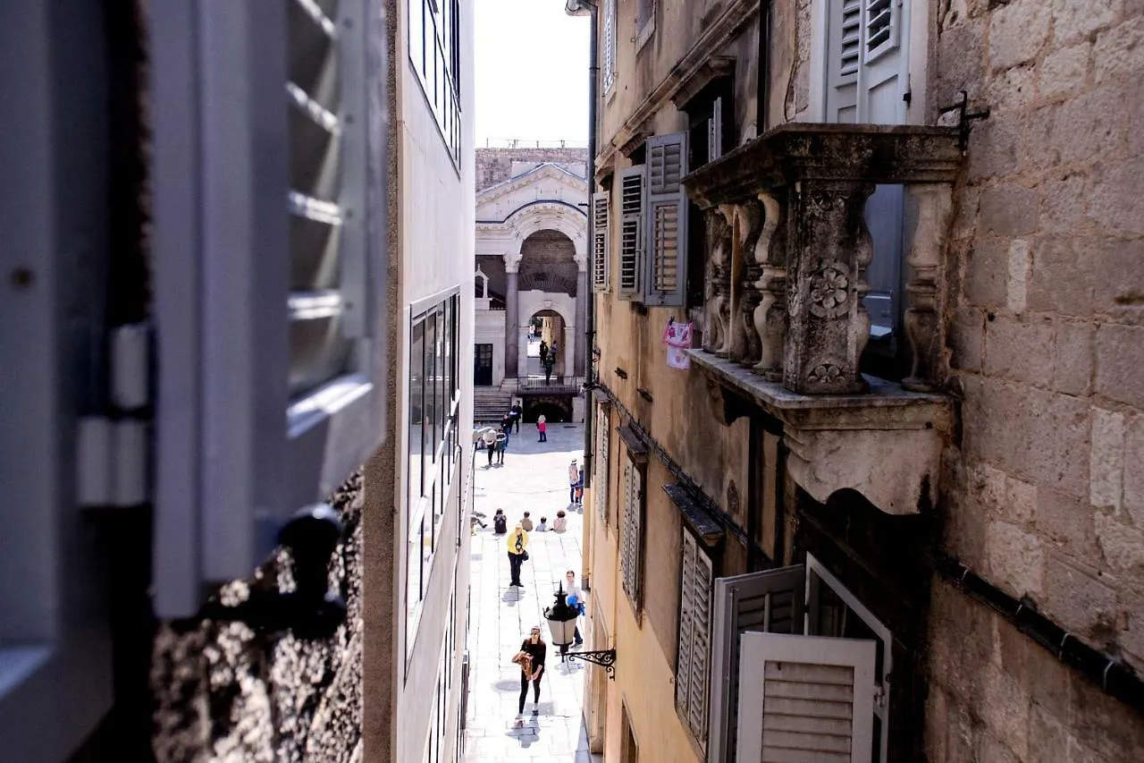 Apartment Peristil Cardo Split