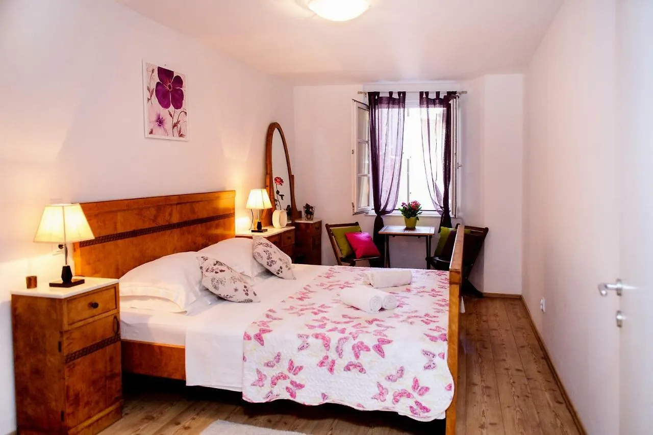 Apartment Peristil Cardo Split